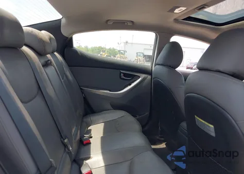 2011 Hyundai Elantra Limited (Ulsan Plant) z USA, uszkodzony, nr VIN KMHDH4AE7BU158600